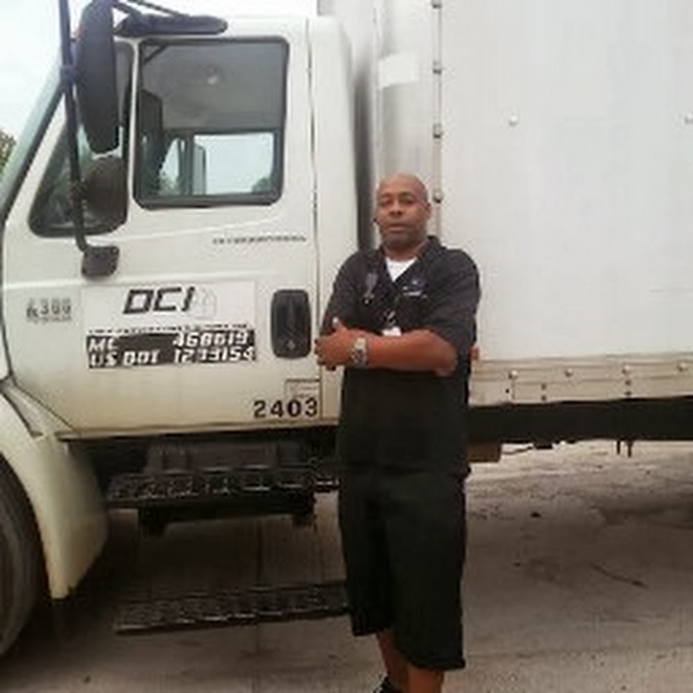 Meet your Posher, Derrick